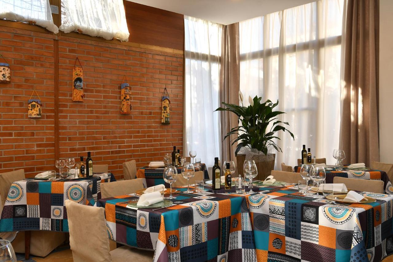 Hotel Butterfly مونتيكاتيني تيرمي المظهر الخارجي الصورة