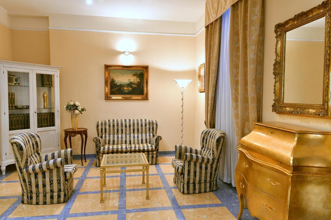 Hotel Butterfly مونتيكاتيني تيرمي المظهر الخارجي الصورة